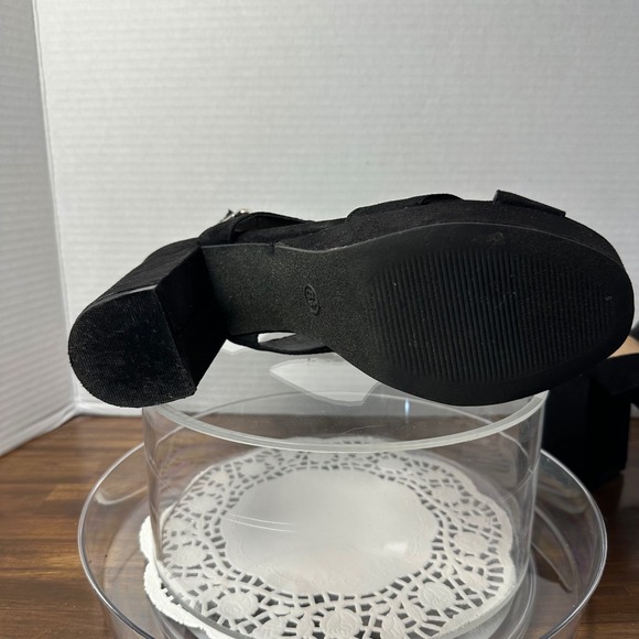 Mossimo Supply Co Black Faux Suede Platform Block Heel Crisscross Sandals - Picture 9 of 10